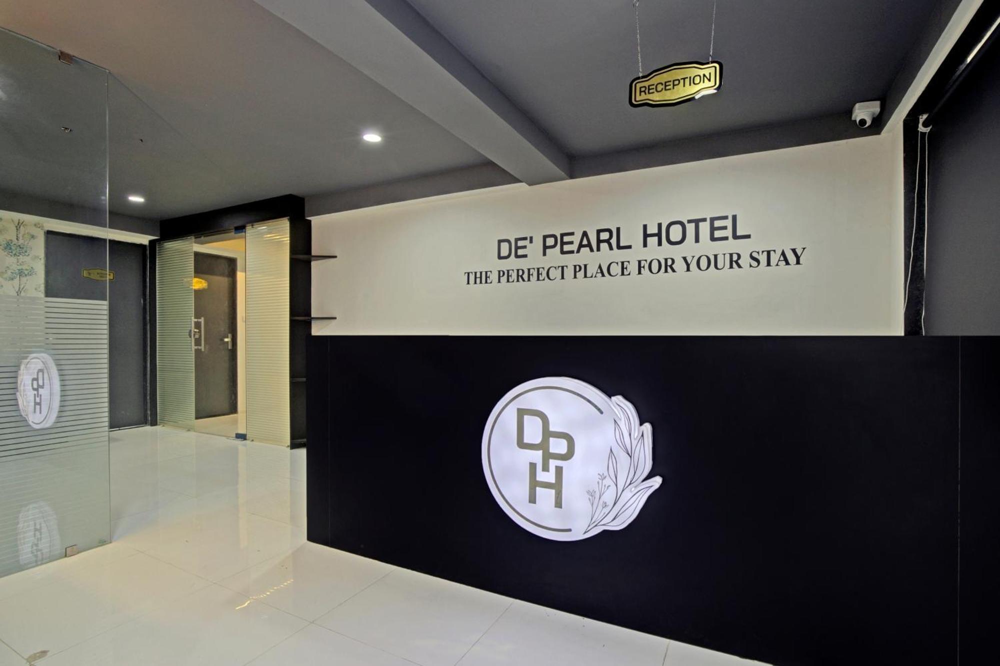 Collection O De'Pearl Hotel Szúrat Kültér fotó
